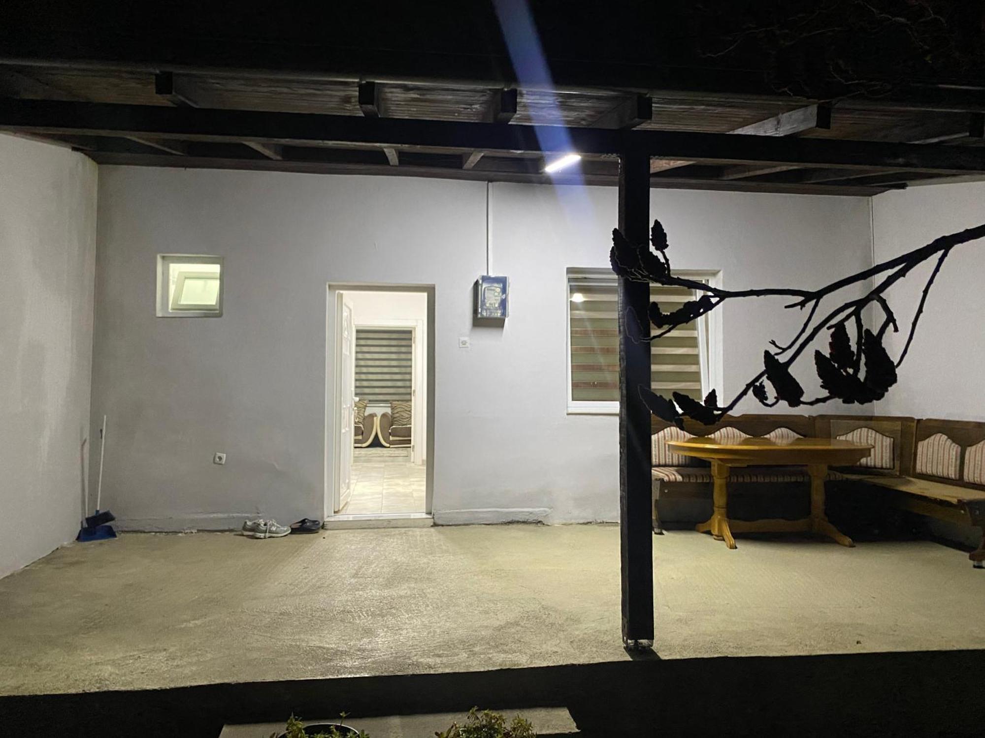 Ferienwohnung Shtepi Me Qira Ne Mitrovice Titova Mitrovica Exterior foto